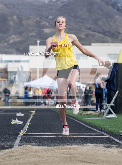 Thumbnail 3 in Early Bird Invitational (Long Jump) photogallery.