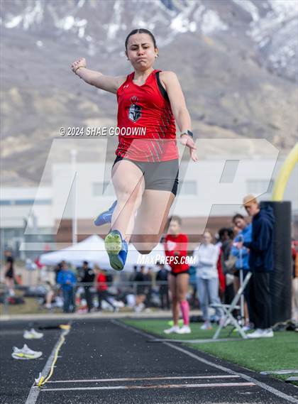 Thumbnail 1 in Early Bird Invitational (Long Jump) photogallery.