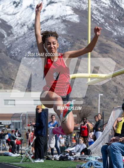 Thumbnail 2 in Early Bird Invitational (Long Jump) photogallery.