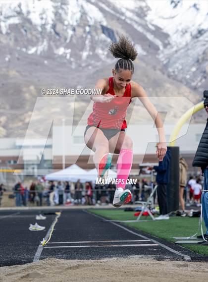 Thumbnail 2 in Early Bird Invitational (Long Jump) photogallery.