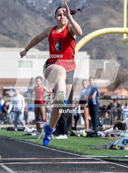 Thumbnail 1 in Early Bird Invitational (Long Jump) photogallery.