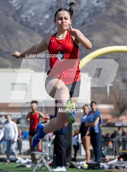 Thumbnail 2 in Early Bird Invitational (Long Jump) photogallery.