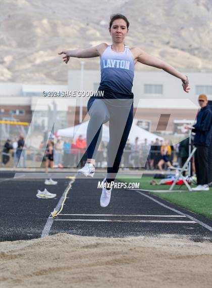 Thumbnail 3 in Early Bird Invitational (Long Jump) photogallery.