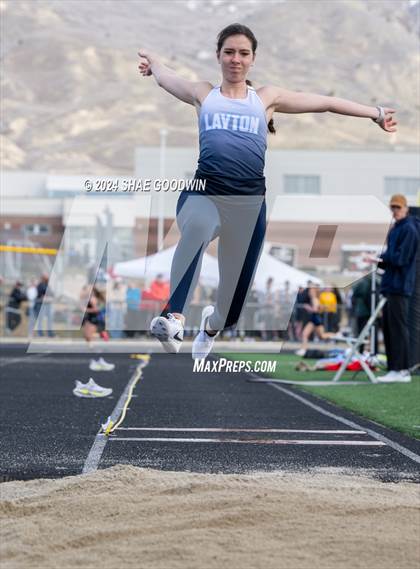 Thumbnail 1 in Early Bird Invitational (Long Jump) photogallery.