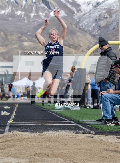 Thumbnail 2 in Early Bird Invitational (Long Jump) photogallery.