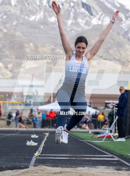 Thumbnail 2 in Early Bird Invitational (Long Jump) photogallery.
