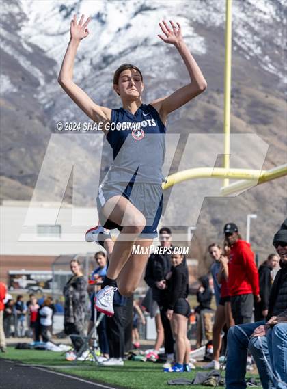 Thumbnail 3 in Early Bird Invitational (Long Jump) photogallery.