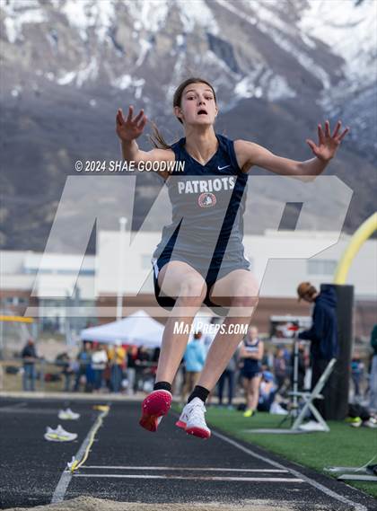 Thumbnail 3 in Early Bird Invitational (Long Jump) photogallery.