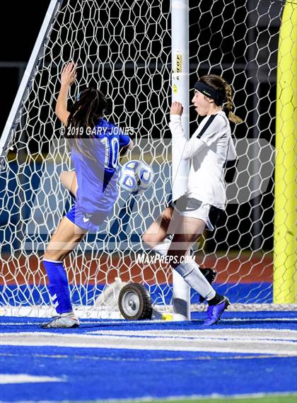 Thumbnail 2 in Granite Bay vs. Davis (CIF SJS D1 Final) photogallery.