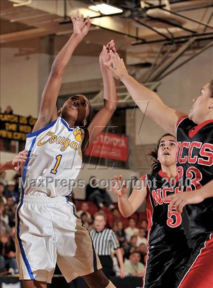 Thumbnail 3 in North County Christian vs. Calvary Baptist (CIF SS D6A Final) photogallery.