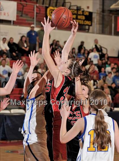 Thumbnail 2 in North County Christian vs. Calvary Baptist (CIF SS D6A Final) photogallery.