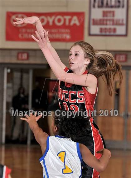 Thumbnail 2 in North County Christian vs. Calvary Baptist (CIF SS D6A Final) photogallery.