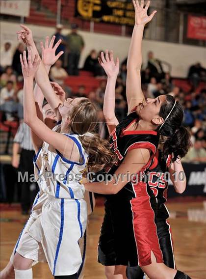 Thumbnail 3 in North County Christian vs. Calvary Baptist (CIF SS D6A Final) photogallery.