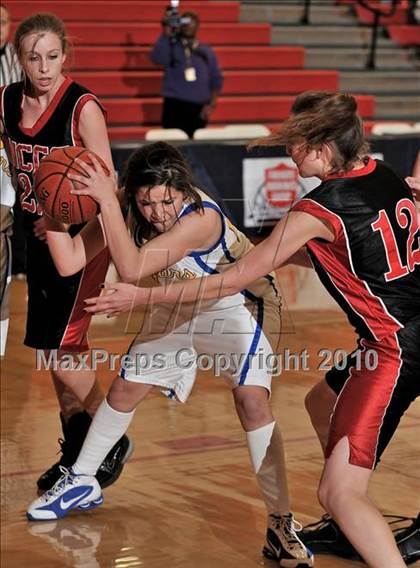 Thumbnail 2 in North County Christian vs. Calvary Baptist (CIF SS D6A Final) photogallery.