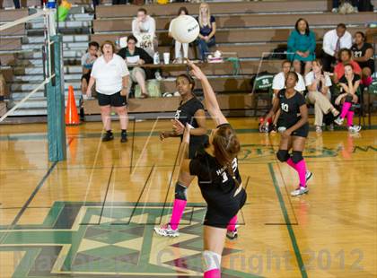 Thumbnail 2 in Ascension Episcopal vs. Hamilton Christian photogallery.