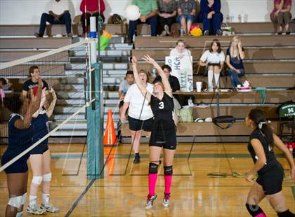 Thumbnail 3 in Ascension Episcopal vs. Hamilton Christian photogallery.