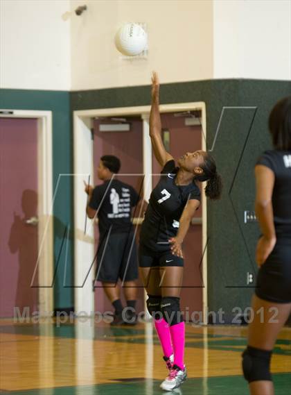 Thumbnail 3 in Ascension Episcopal vs. Hamilton Christian photogallery.