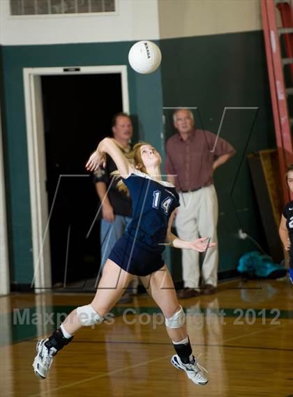 Thumbnail 1 in Ascension Episcopal vs. Hamilton Christian photogallery.