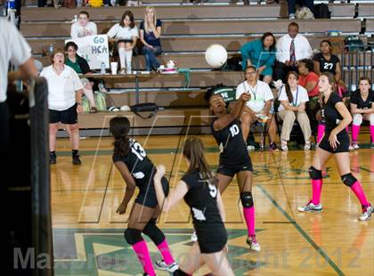 Thumbnail 1 in Ascension Episcopal vs. Hamilton Christian photogallery.