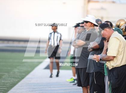 Thumbnail 2 in DeSoto vs MacArthur photogallery.