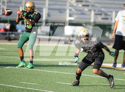 Thumbnail 2 in DeSoto vs MacArthur photogallery.