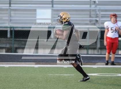 Thumbnail 2 in DeSoto vs MacArthur photogallery.
