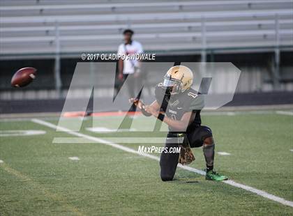 Thumbnail 2 in DeSoto vs MacArthur photogallery.