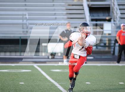 Thumbnail 2 in DeSoto vs MacArthur photogallery.