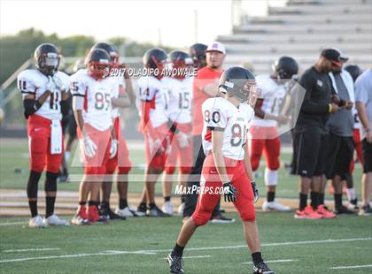 Thumbnail 1 in DeSoto vs MacArthur photogallery.
