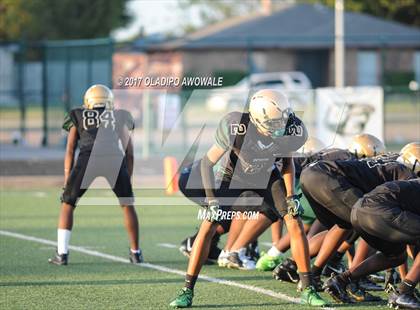 Thumbnail 2 in DeSoto vs MacArthur photogallery.