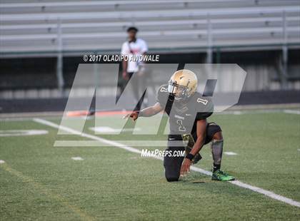 Thumbnail 1 in DeSoto vs MacArthur photogallery.