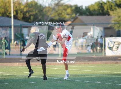 Thumbnail 1 in DeSoto vs MacArthur photogallery.