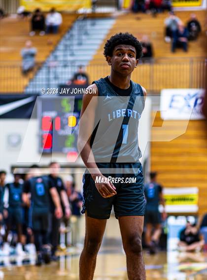 Thumbnail 3 in Harvard-Westlake vs. Liberty (Les Schwab Invitational) photogallery.