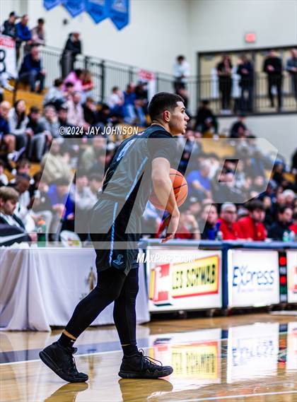 Thumbnail 2 in Harvard-Westlake vs. Liberty (Les Schwab Invitational) photogallery.