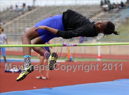 Thumbnail 2 in Pflugerville Panther Relays photogallery.