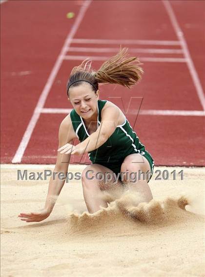 Thumbnail 2 in Pflugerville Panther Relays photogallery.
