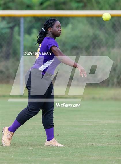 Thumbnail 2 in Woodland vs Hampton photogallery.