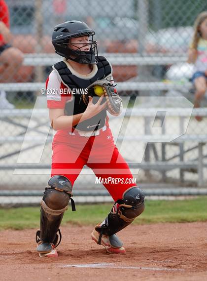 Thumbnail 3 in Woodland vs Hampton photogallery.