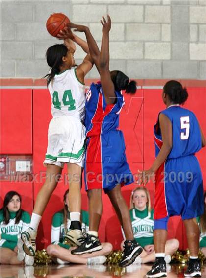 Thumbnail 1 in St. Joseph vs. Serra (CIF SS D5-AA Final) photogallery.