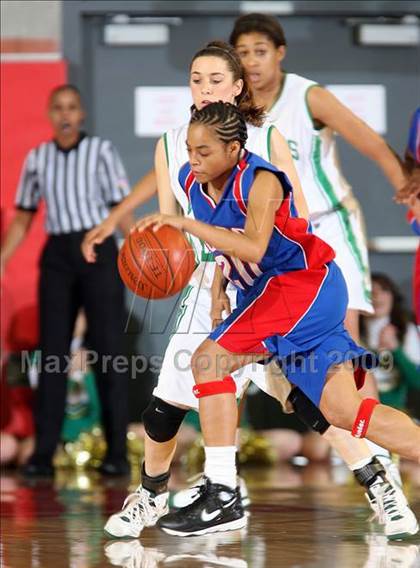 Thumbnail 3 in St. Joseph vs. Serra (CIF SS D5-AA Final) photogallery.
