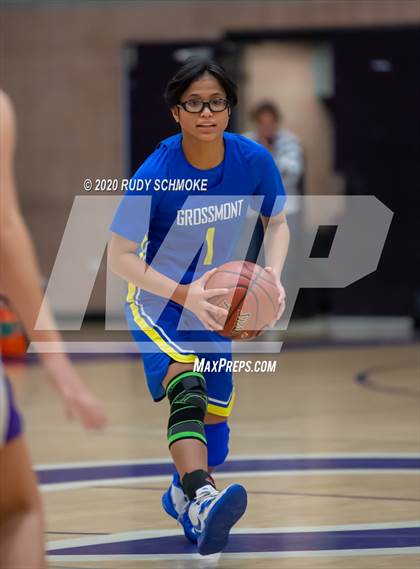 Thumbnail 1 in Grossmont @ Carlsbad photogallery.