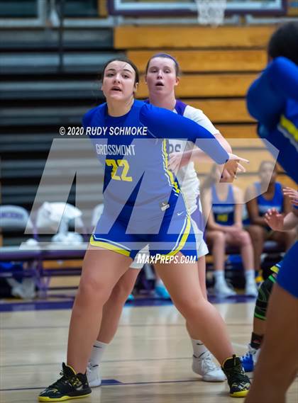 Thumbnail 2 in Grossmont @ Carlsbad photogallery.