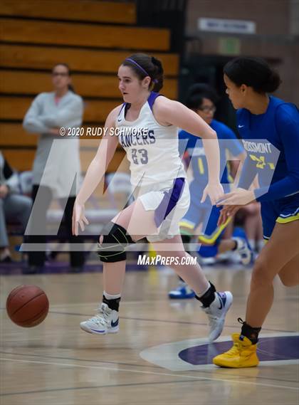Thumbnail 1 in Grossmont @ Carlsbad photogallery.