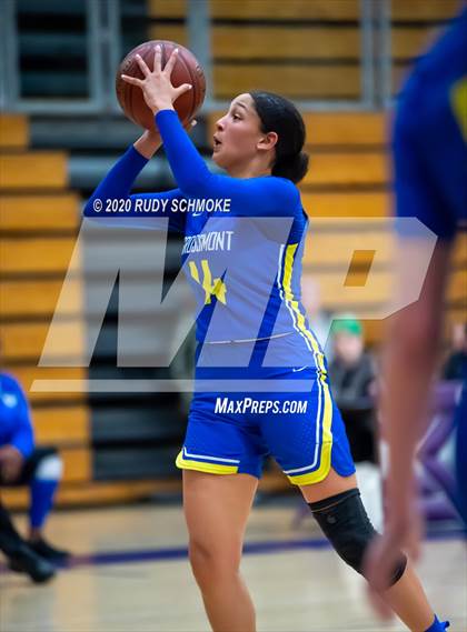 Thumbnail 3 in Grossmont @ Carlsbad photogallery.