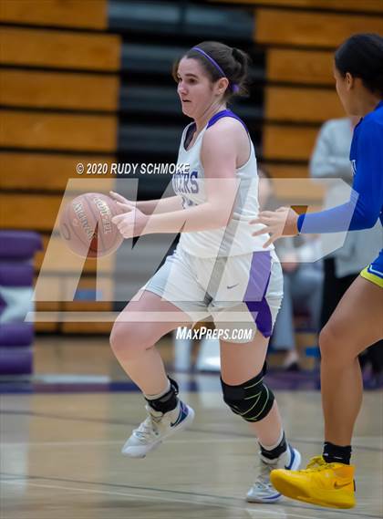 Thumbnail 1 in Grossmont @ Carlsbad photogallery.
