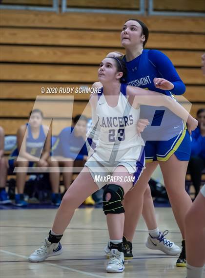 Thumbnail 3 in Grossmont @ Carlsbad photogallery.