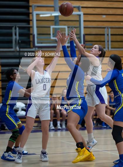 Thumbnail 1 in Grossmont @ Carlsbad photogallery.