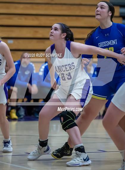 Thumbnail 2 in Grossmont @ Carlsbad photogallery.