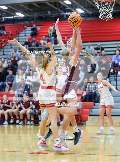 Thumbnail 3 in Maple Mountain @ Spanish Fork photogallery.