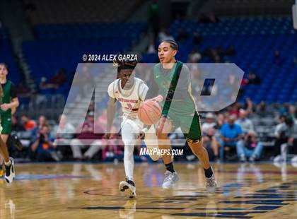 Thumbnail 2 in Hitchcock vs Cole (UIL 3A Basketball Semifinal) photogallery.